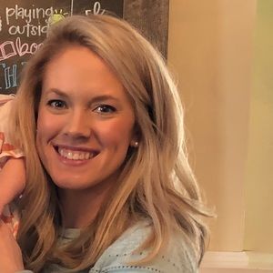 Meet your Posher, Caitlin